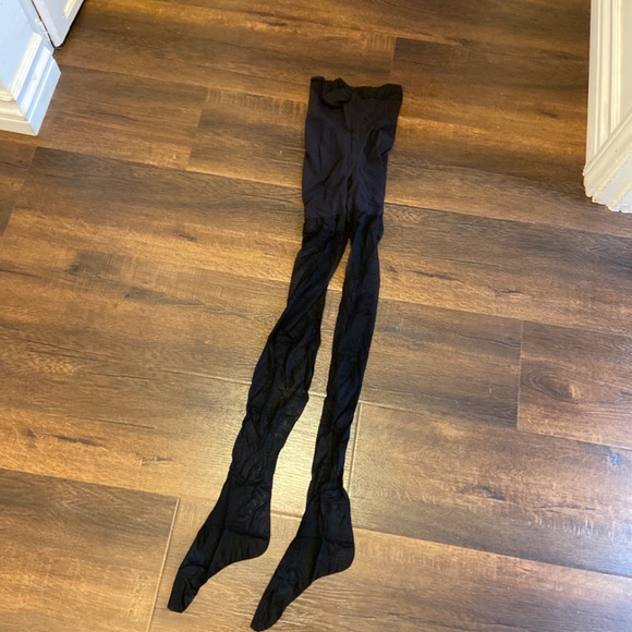 New MeMoi Black Sheer Nylons Pantyhose Stockings HOISERY SZ QUEEN 2 PLUS SIZE - Picture 6 of 7